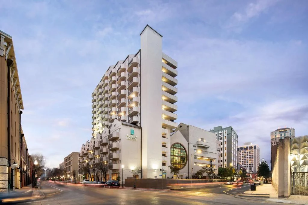 Exterior of Embassy Suites New Orleans, the venue for SEO Rockstars 2026